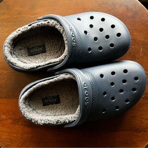 CROCS Blue Fuzzy Lined Clogs